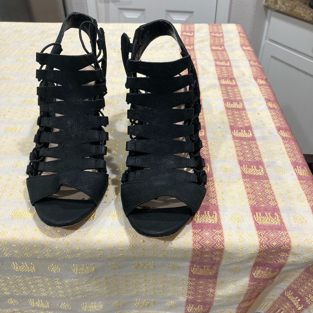 Vince Camuto Black Gladiator Sandals